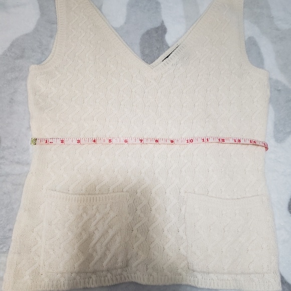 V- NECK SWEATER SLEEVELESS 100% CASHMERE - Picture 5 of 8